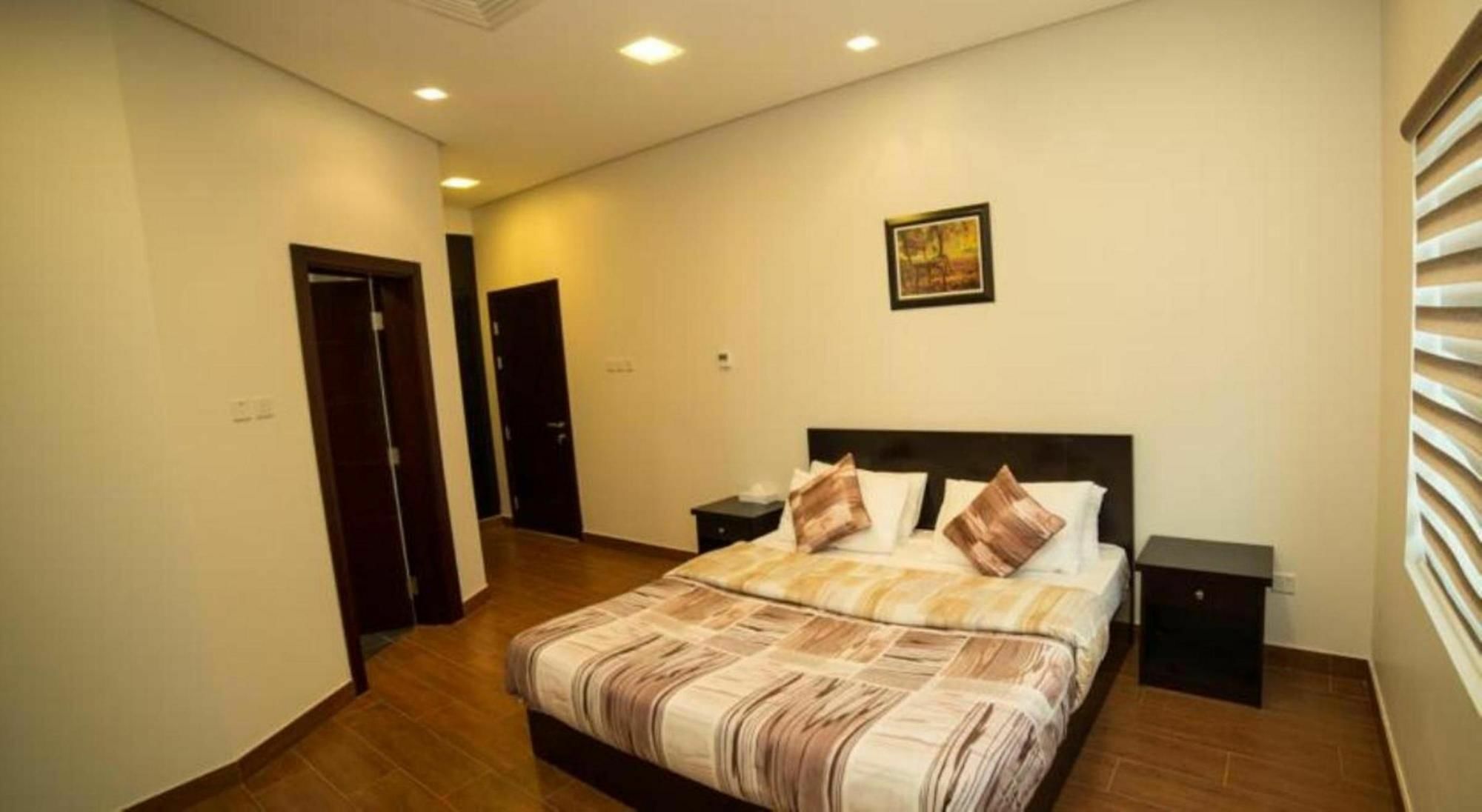 Golden Rose Luxury Suites Μανάμα Εξωτερικό φωτογραφία